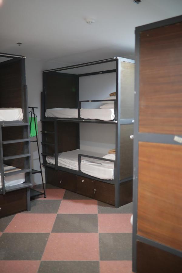 Cerca Hotel Balabag  Экстерьер фото