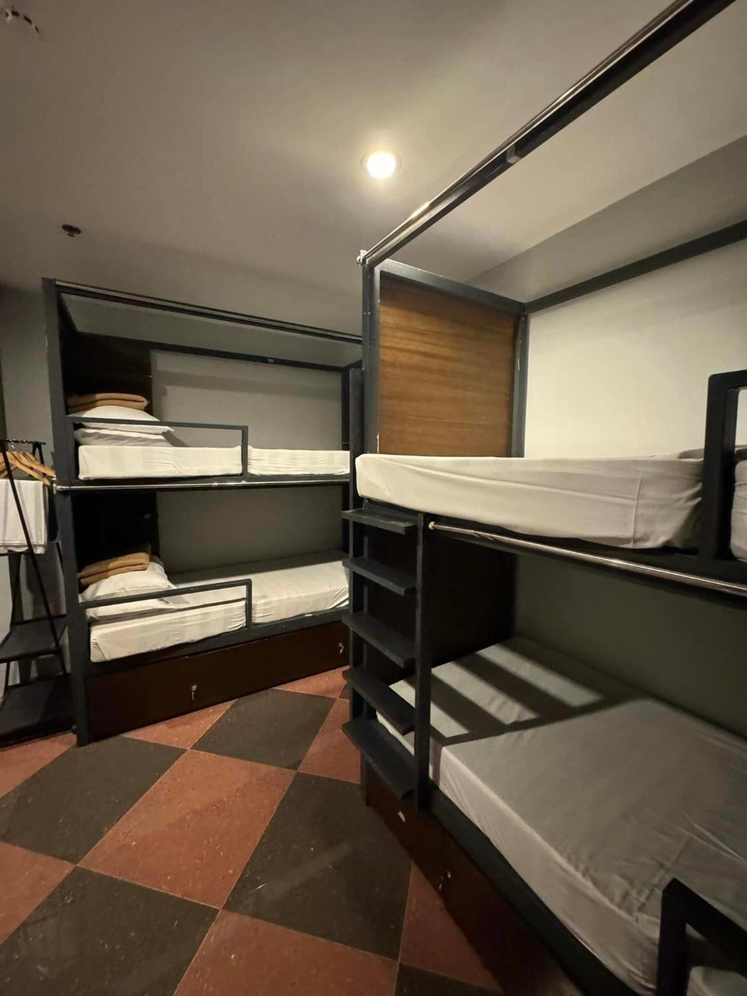 Cerca Hotel Balabag  Экстерьер фото